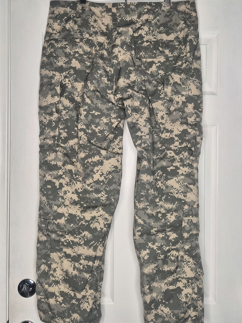 Men's Tactical Cargo Pants in Digital Camo - Olive/Beige